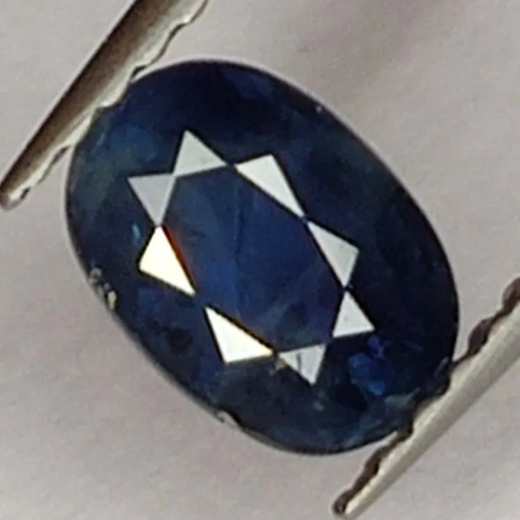 0.98 ct Oval Cut Sapphire Gemstone