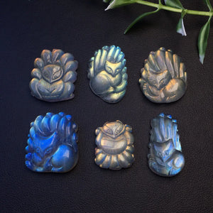 Labradorite Gray Moonstone Nine-Tailed Fox Crystal Carved Figurine