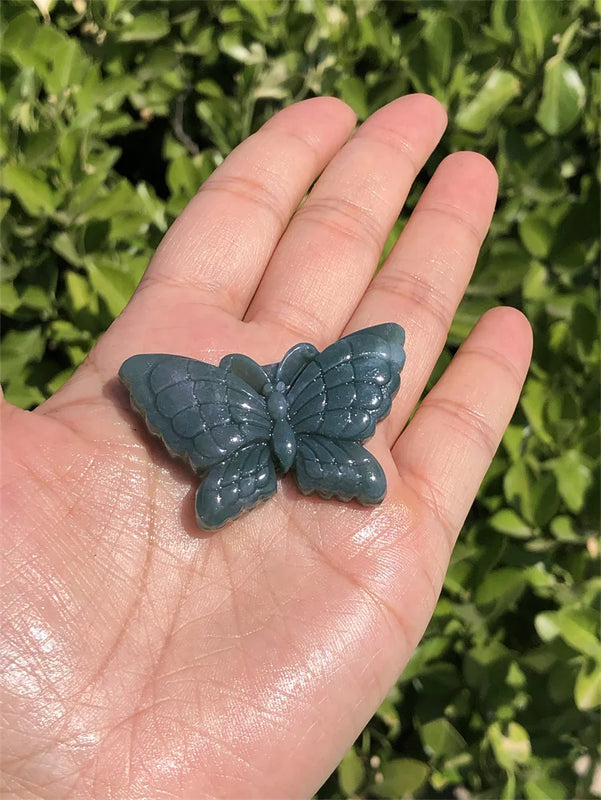 Natural Stone Crystal Butterfly Necklace Pendant Carved Animal Gem Figurine