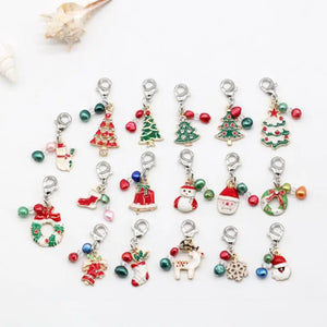 10 Christmas Pearl Charm Pendants Xmas Tree Santa Snow Flower CP274