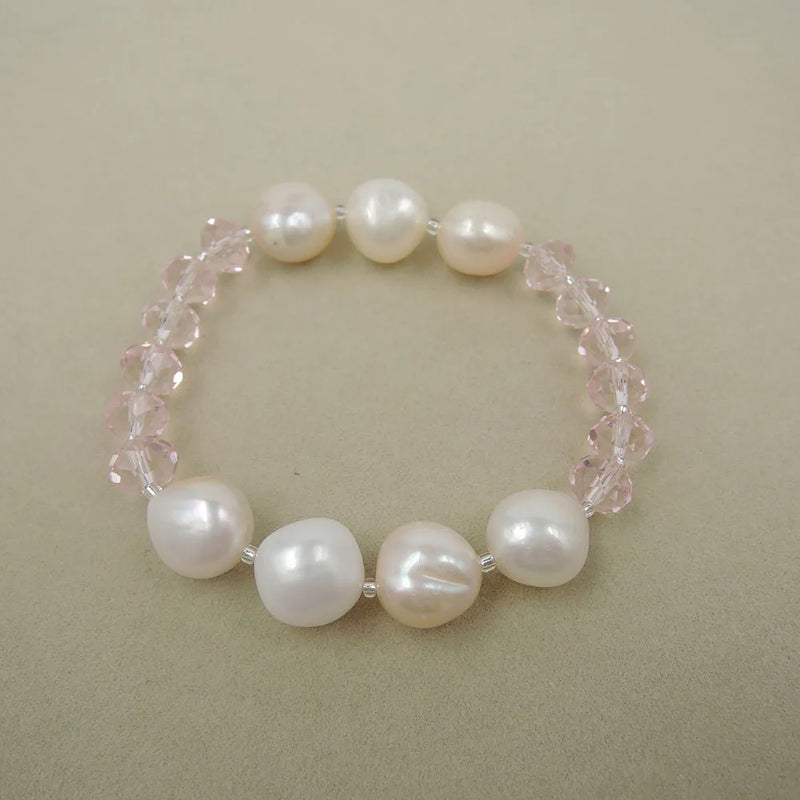 Freshwater Pearl Bracelet with Crystals