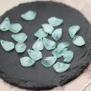 100 PCS 8x15mm Acrylic Green Petals Leaf Charms DIY Jewelry Making
