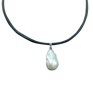 Baroque Shape Freshwater Pearl Pendant Necklace, Magnet Closure