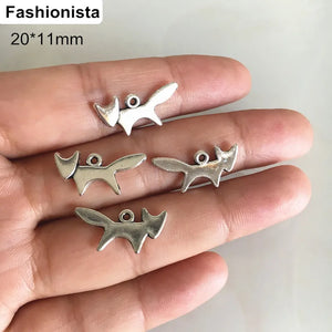 100 pcs Antique Silver Fox Charms 20*11mm Cut Animal Pendant
