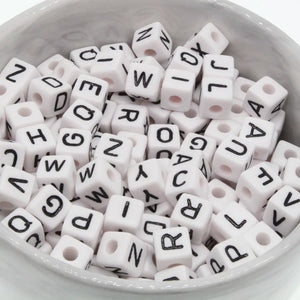 100Pcs 10mm Random Mixed Acrylic Alphabet Beads Faceted Beads DIY Necklace