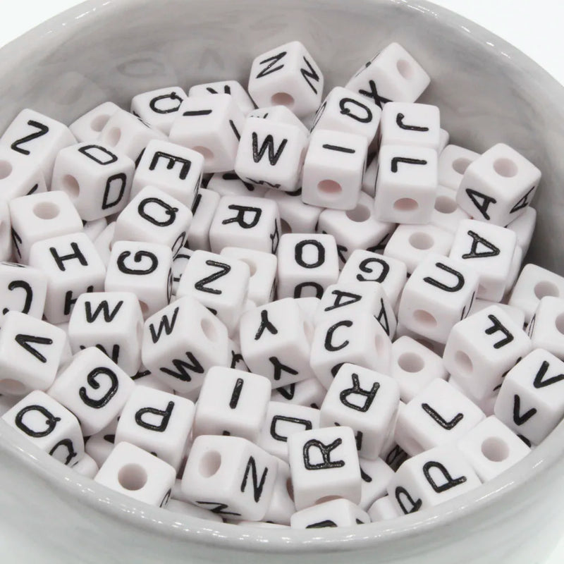 100Pcs 10mm Random Mixed Acrylic Alphabet Beads Faceted Beads DIY Necklace