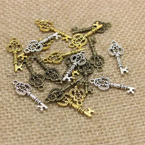 100Pcs 9*26mm Vintage Metal Keys Charms Pendant for Jewelry Making