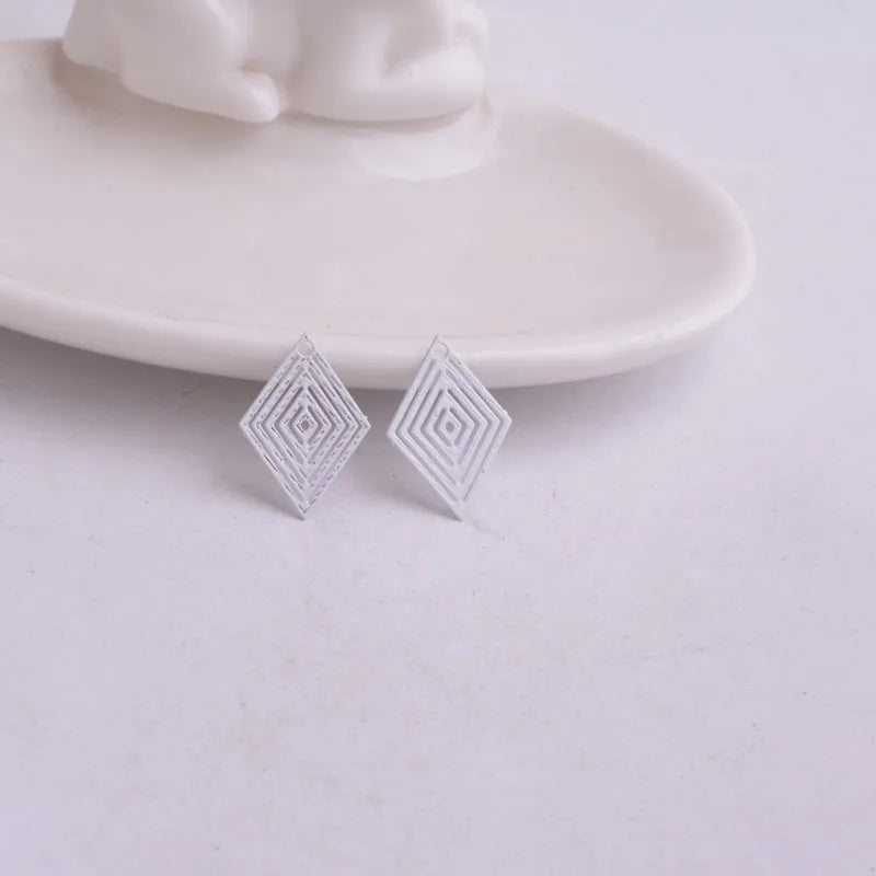 100pcs Rhombus Pendants Painted Metal Brass Jewelry Findings