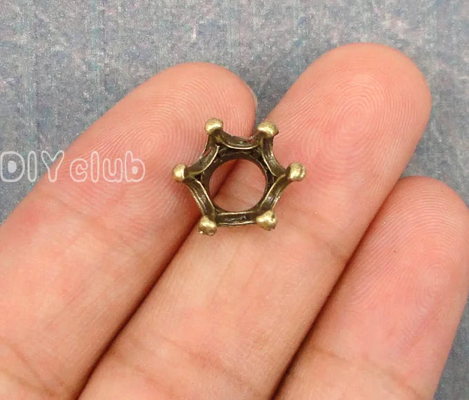 100pcs Antique Bronze 3D Crown Charms Pendant 14x6mm