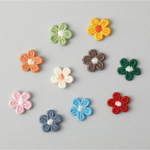 100pcs Embroidered Small Flowers Appliques DIY Wedding Party Decor