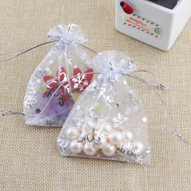 100pcs Snowflake Organza Bags 6x8cm Favor Wedding Christmas Gift Bag