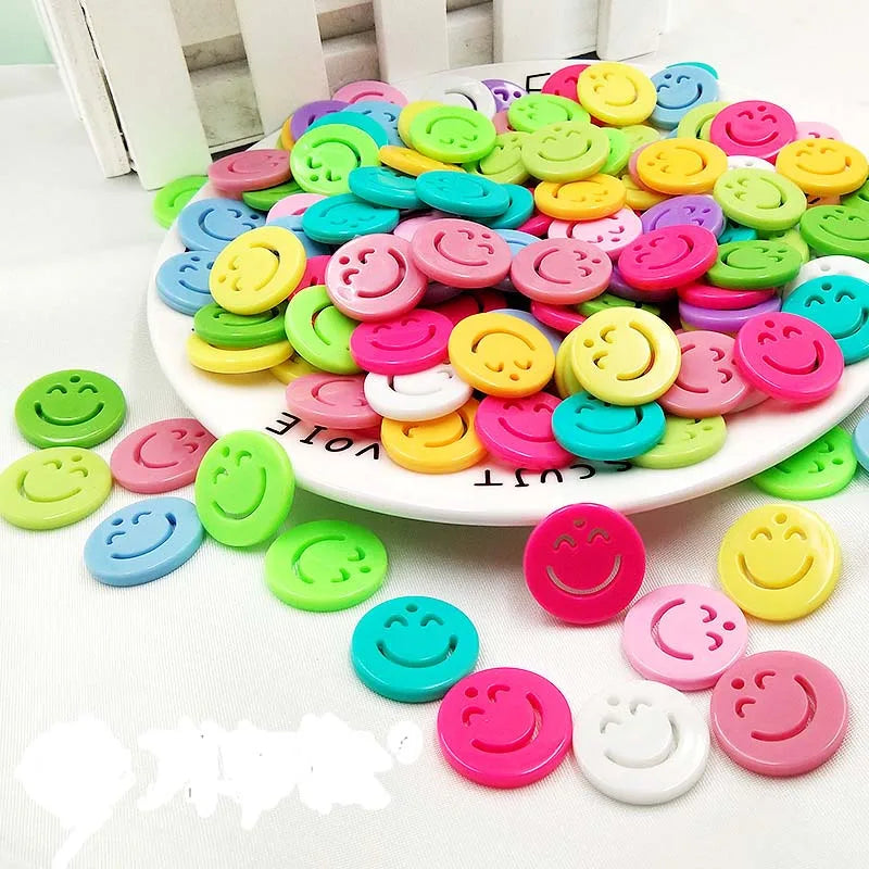 100pcs Acrylic Smile Face Charms Pendants DIY