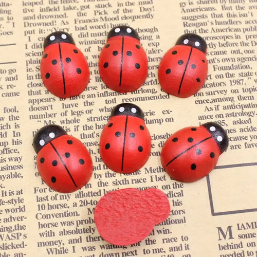 100pcs Mixed Wooden Ladybug Cabochons 13x9mm