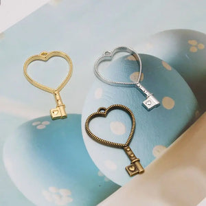 10Pcs Heart Key Pendant Press Flower UV Resin Blank Frame Bezel Jewelry Making