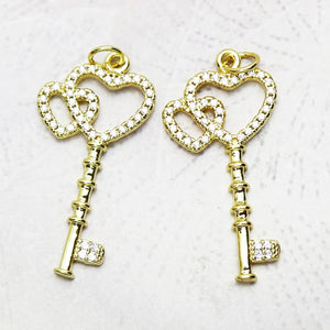10Pcs Heart Key Shape Pendant Jewelry Charms Gift 8364