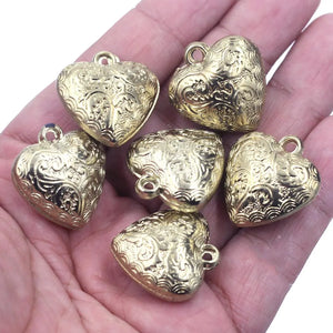 10Pcs Heart Carved Flower Acrylic Pendants for DIY Jewelry