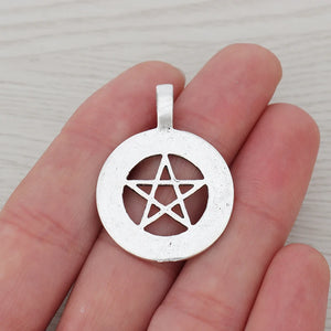 10Pcs Tibetan Silver Pentagram Star Amulet Charms Pendants 28mm