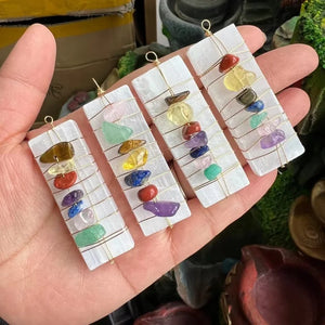 10pc Selenite Crystal Pendant 7 Chakras Chip Gravel Quartz Beads