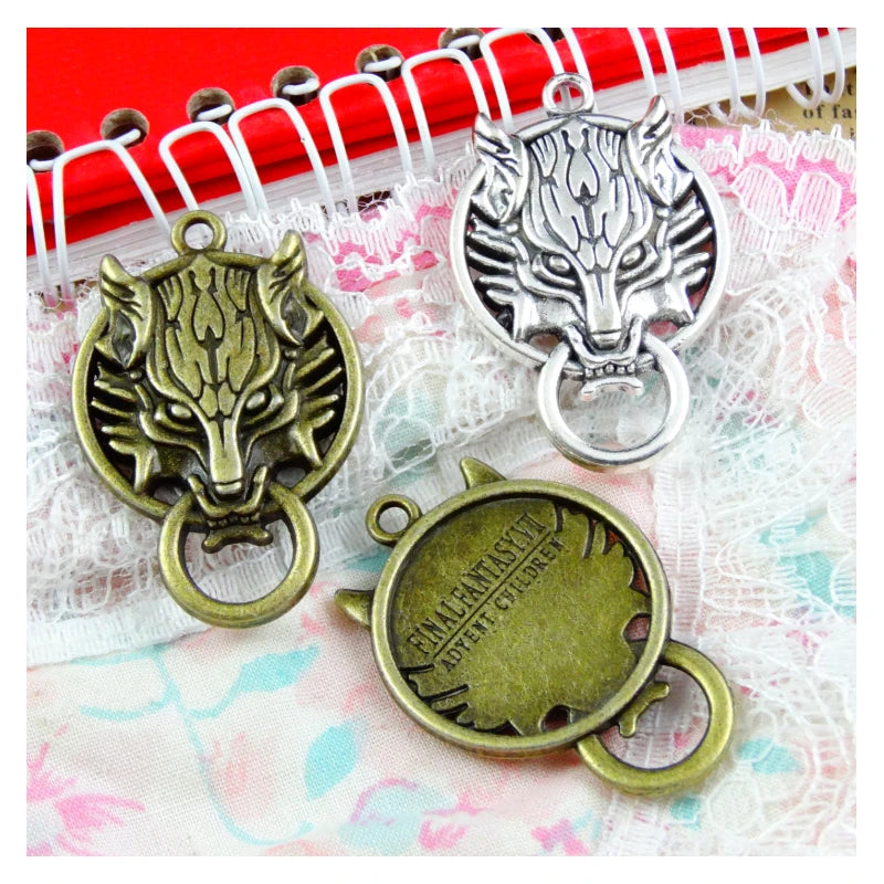 10pcs Vintage Wolf Head Charms Pendant for Necklace