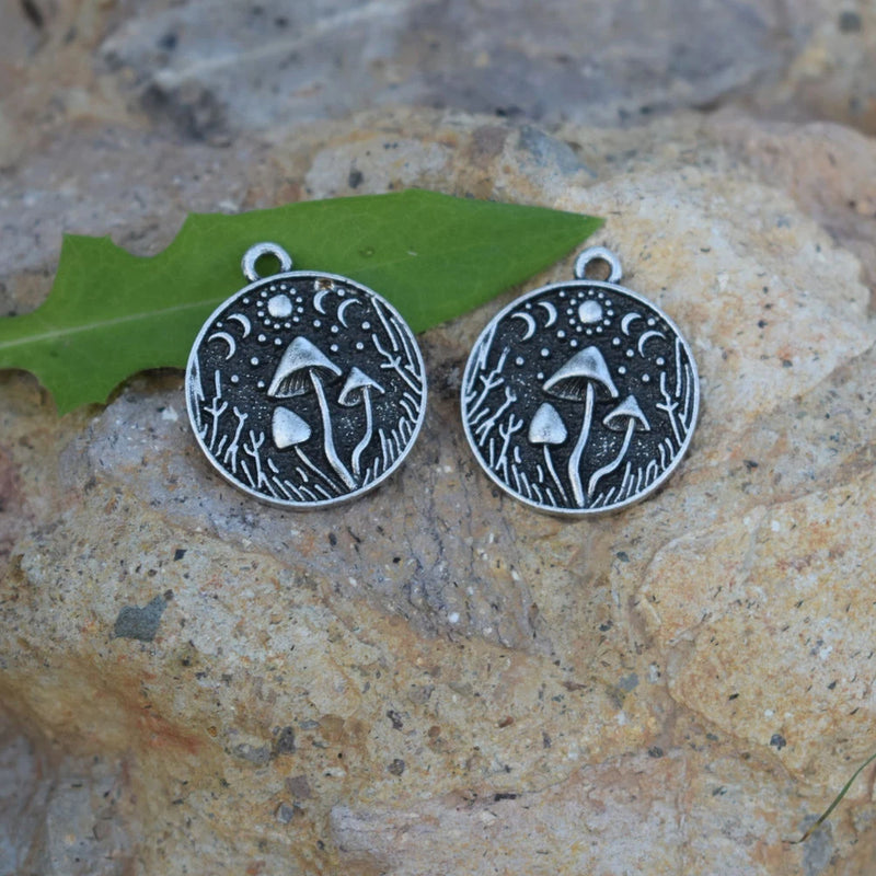10pcs Antique Silver Plated Mushroom Pendant Forest Charm DIY