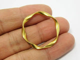 10pcs Brass Twisted Round Circle 30mm Welded Raw Brass Rings R644