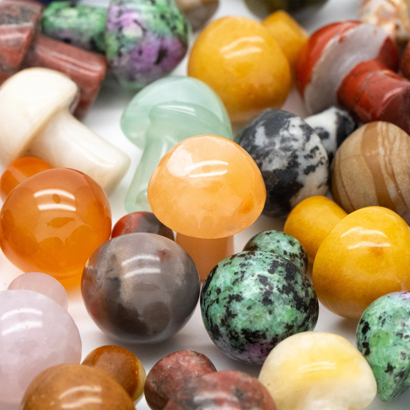 10pcs Gemstone Mushroom Carving Figurines 20mm Mix Material