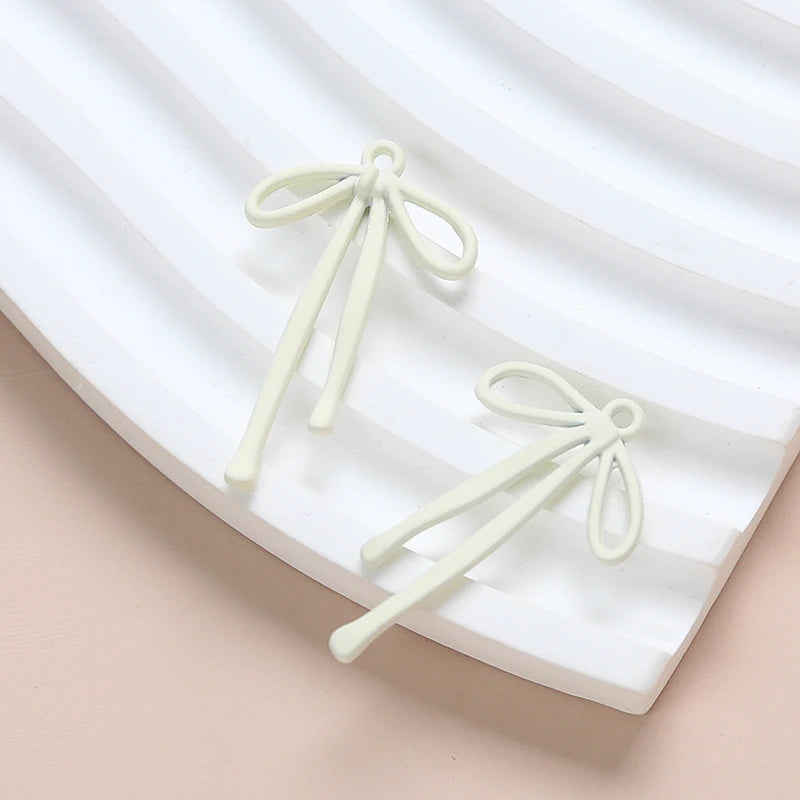 10pcs Spray Painted Bow Pendant DIY Jewelry Charms