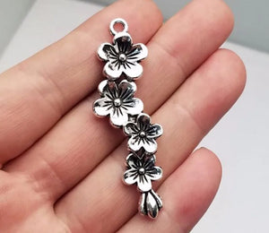 10pcs Antique Silver Plum Blossom Charms Pendants DIY Jewelry Making