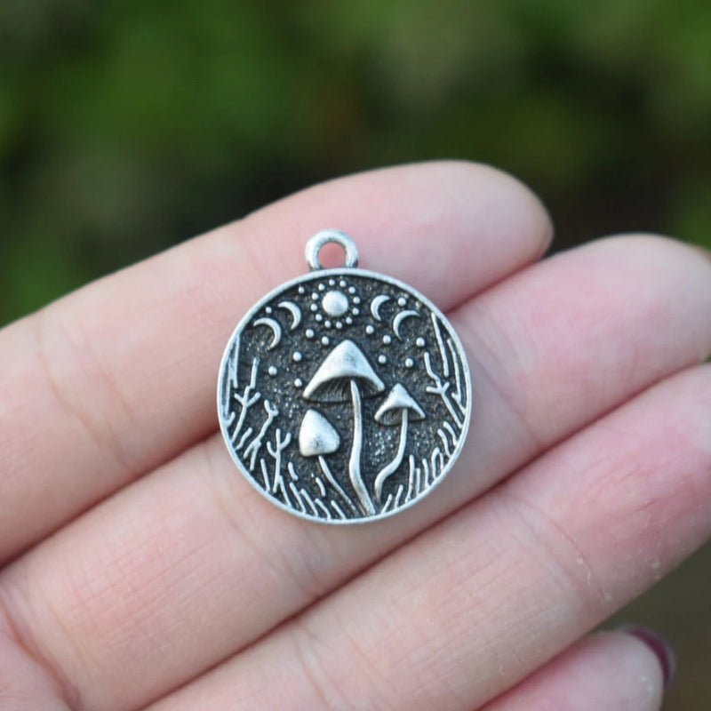 10pcs Mushroom Pendant Vintage Stars Moon Shape Party