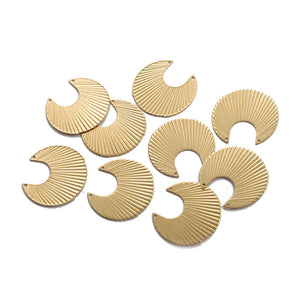10pcs Raw Brass 25mm Round Leaf Charm Pendant Fan Shaped Charms