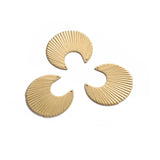 10pcs Raw Brass 25mm Round Leaf Charm Pendant Fan Shaped Charms