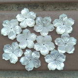 10pcs Mixed Size Mother of Pearl Shell Art Flower Pendant Bead C8711