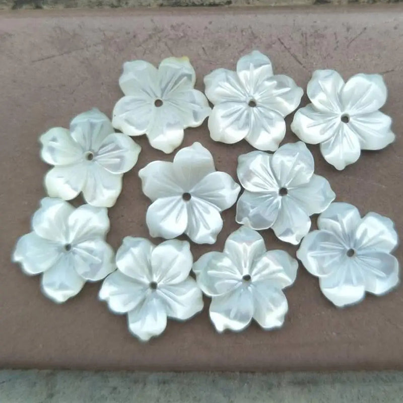 10pcs Mixed Size Mother of Pearl Shell Art Flower Pendant Bead C8711