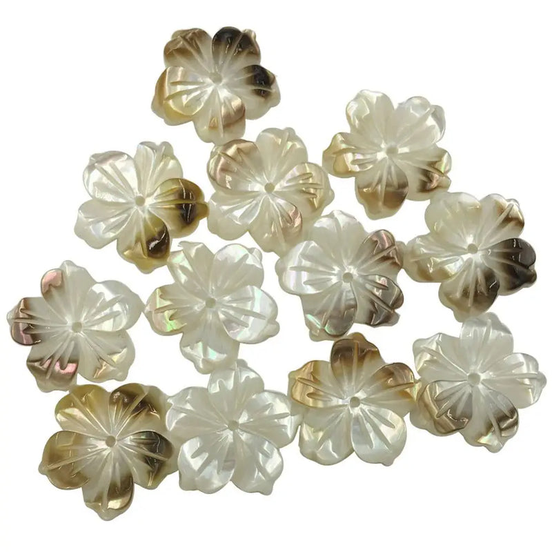 10pcs Mother of Pearl Shell Art Flower Pendant Beads