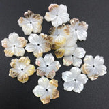 10pcs Mother of Pearl Shell Art Flower Pendant Beads