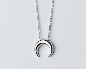 925 Silver Crescent Moon Necklace C-D4293