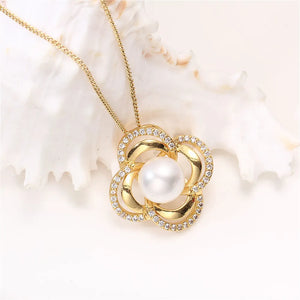 14K Gold-plated Pendant with Flower Pearl Design Necklace