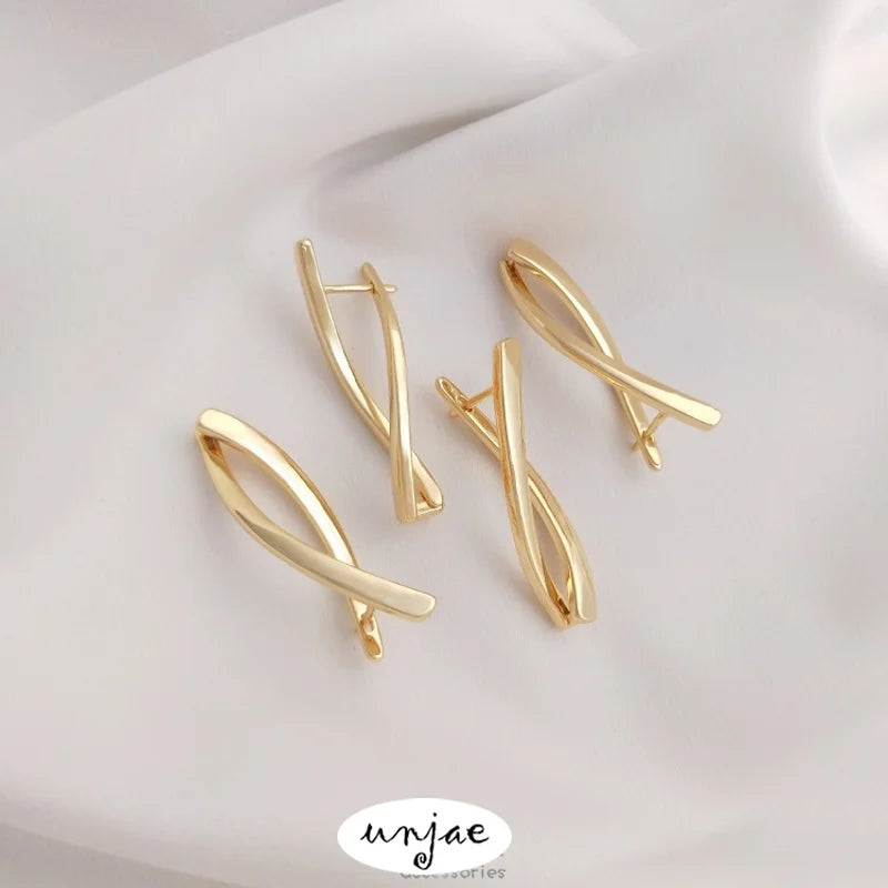 14K Color-Preserving Twist Earrings Fish-Shaped Ear Buckles DIY Jewelry