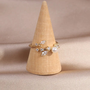 14K Gold-Plated CZ Zircon Leaves Pearl Ring for Women