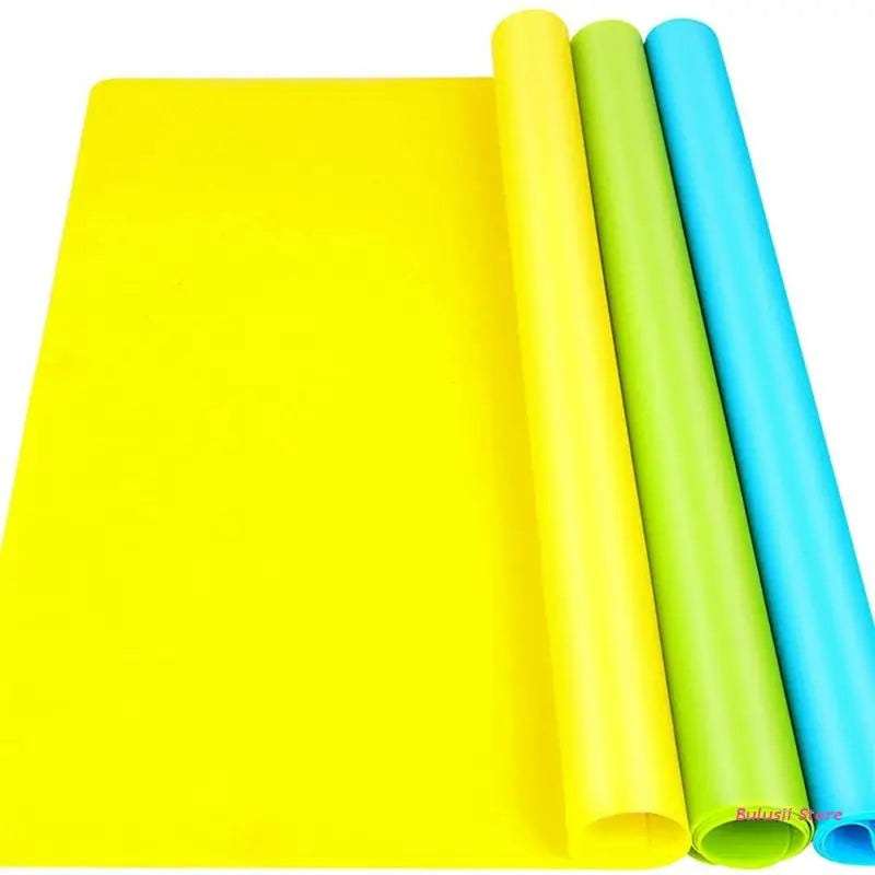 15.7x11.7 inch Silicone Waterproof Placemat Heat Insulation Table Mat