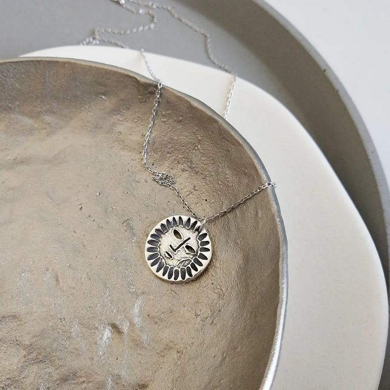925 Sterling Silver Retro Abstract Sun Pendant Necklace