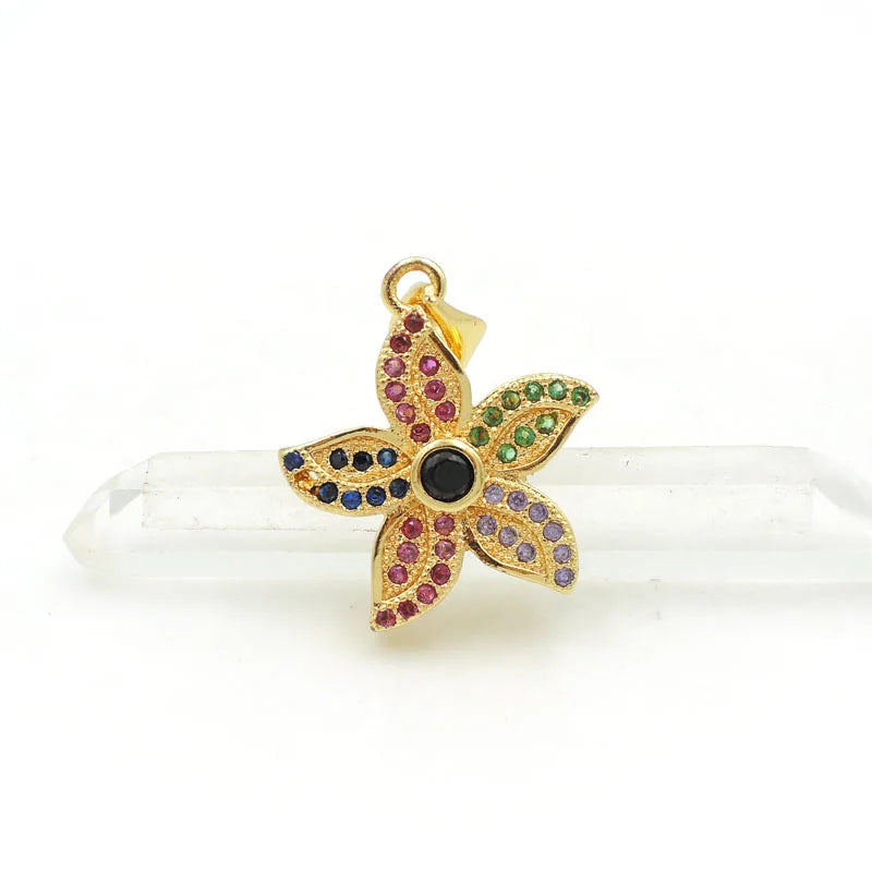 Micro Pave CZ Cincfoil Charm for Necklaces Jewelry