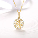 18K Yellow Gold Necklace Pendant with Natural Diamond for Women