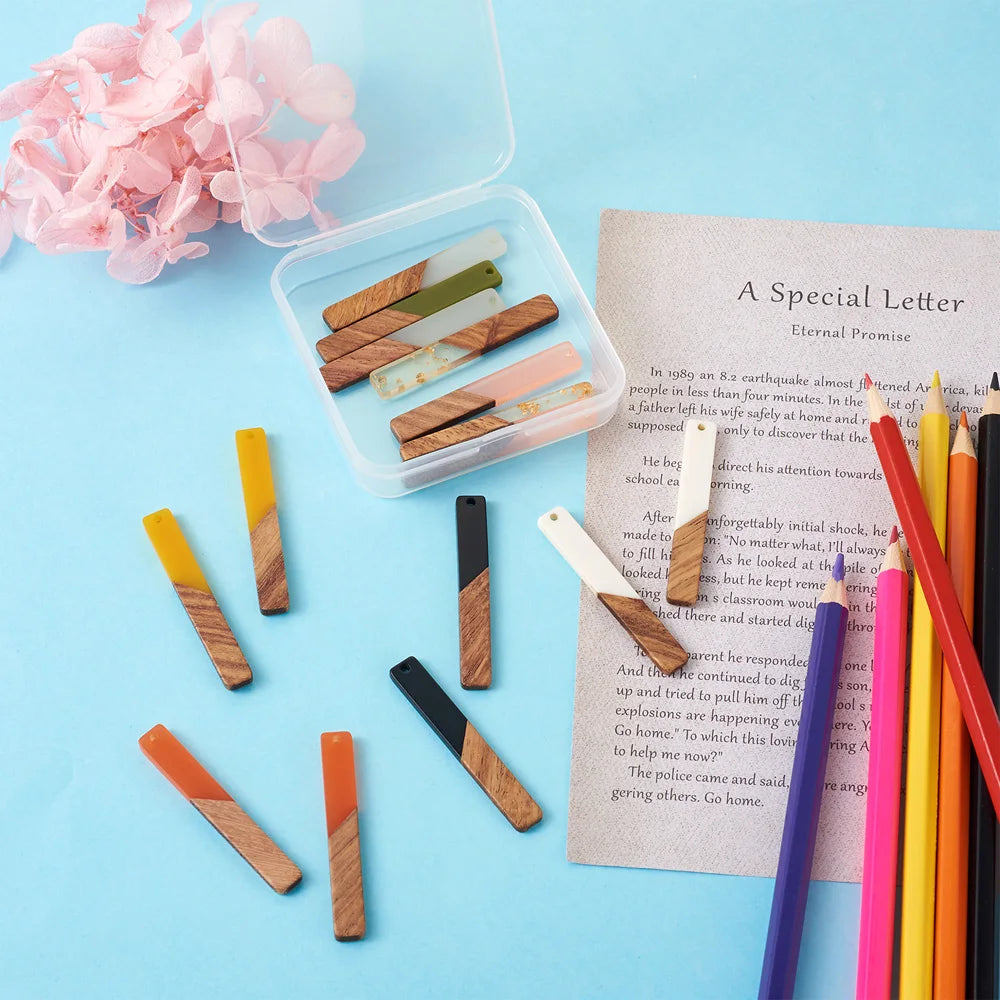 18Pcs Resin & Walnut Wood Pendants for Jewelry Making