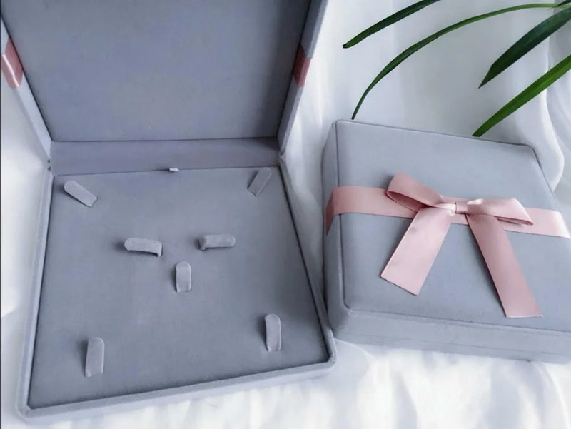 Velvet Jewelry Box for Long Pearl Necklace - Grey