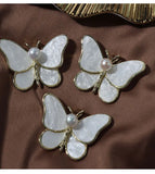 1PC AA Freshwater Pearl Pendant Butterfly Shape Brooch Shell Pearl Women Jewelry