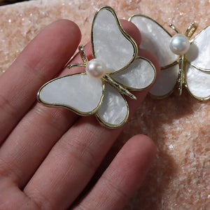 1PC AA Freshwater Pearl Pendant Butterfly Shape Brooch Shell Pearl Women Jewelry