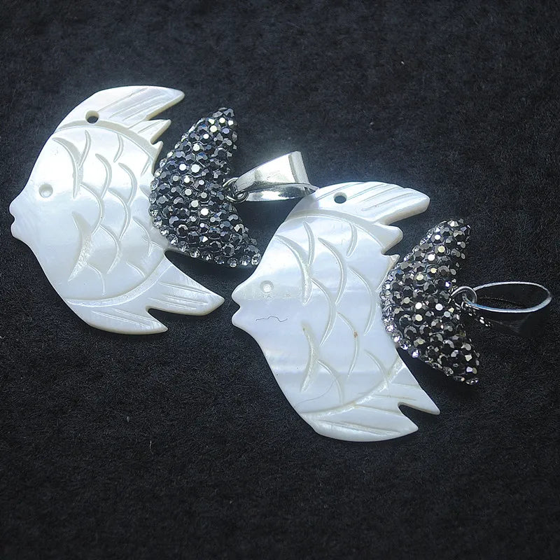 Shell Fish Pendant with Rhinestone for Jewelry Making 30x35mm