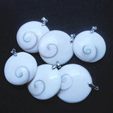 Nature Shell Pendants Seawater Shell Beads 30-35mm Round Charms for Women