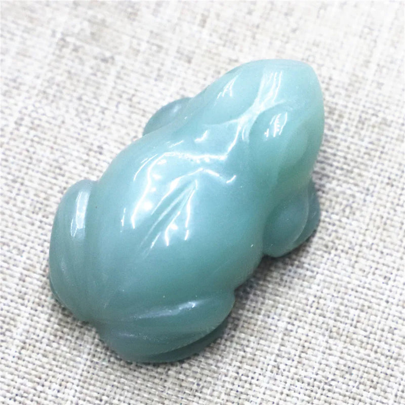 1Pcs Natural Stone Carved Frog Animal Ornaments